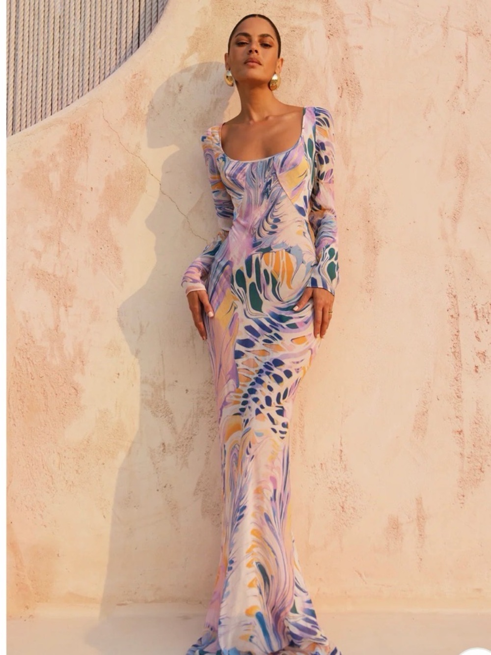 Scoop-Neck Long Sleeve Marble-Print Maxi Dress in Multicolor